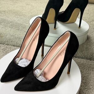 Black Suede Stiletto Pumps 7